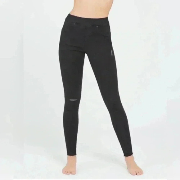 NWT Spanx Distressed Ankle Skinny Jeans, Vintage Black XS - Picture 5 of 10